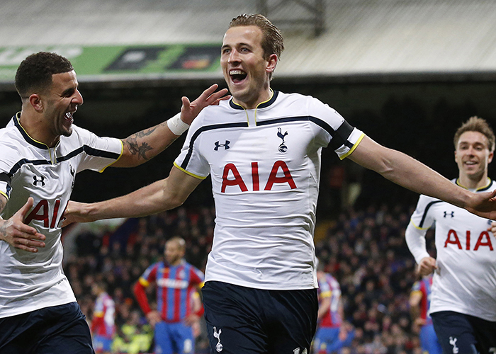 中超赛场争议判罚：VAR判罚引发讨论,（中超判罚风波：VAR介入引发热议）