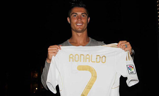 韩媒：韩国前国脚李天秀涉嫌诈骗数亿韩元，已被立案调查（韩国媒体称前国脚李天秀涉数亿韩元诈骗案，警方已立案侦查）