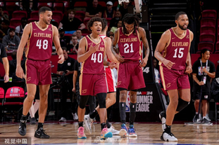 攻防偏科明显！掘金主帅：我们的防守退步了，要蹲下去防守（掘金攻防失衡加剧！主帅直言防守倒退：得蹲下去守住）