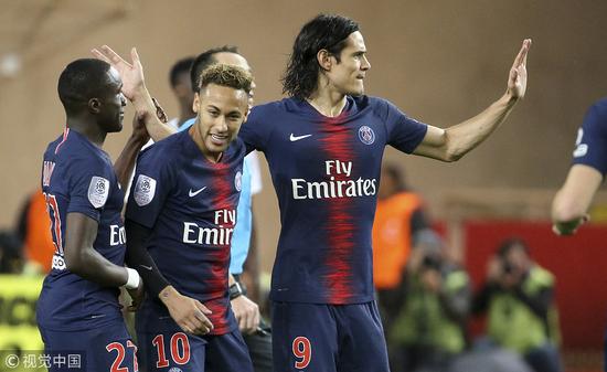 混团夺冠，国乒陪练角落等待，谁注意孙颖莎举动，刘国梁没说错（混合团体夺冠，国乒陪练默默守在角落，孙颖莎细节引发关注，刘国梁说得没错）