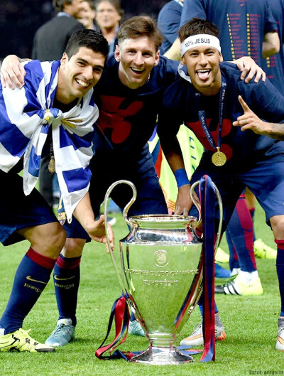 米体：国米为36岁索默寻找接班人，维卡里奥成为首选（米体：国米为36岁索默物色接班人，维卡里奥成头号目标）