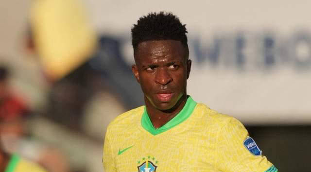 17岁中国少年在美高中拍运动,还清器材贷款（17岁中国少年在美高中拍体育视频，靠作品还清摄影器材贷款）