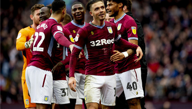 记者：那不勒斯想冬窗签梅努替德布劳内，可能租借+选择买断（那不勒斯欲冬窗引进梅努顶替德布劳内，或以租借附带买断条款）