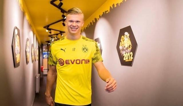 詹姆斯关键上篮锁定胜利（詹姆斯制胜上篮奠定胜局）