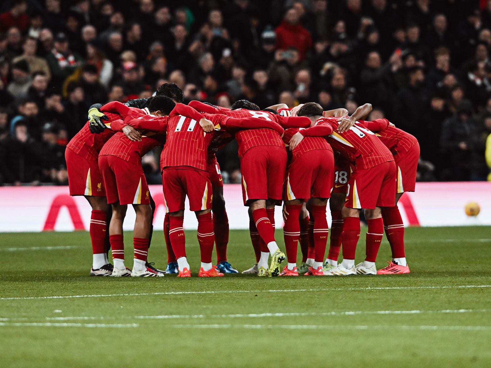 巴萨本赛季13次射门中框，与拜仁、米兰并列五大联赛球队最多（巴萨本季13次击中门框，与拜仁、米兰并列五大联赛第一）