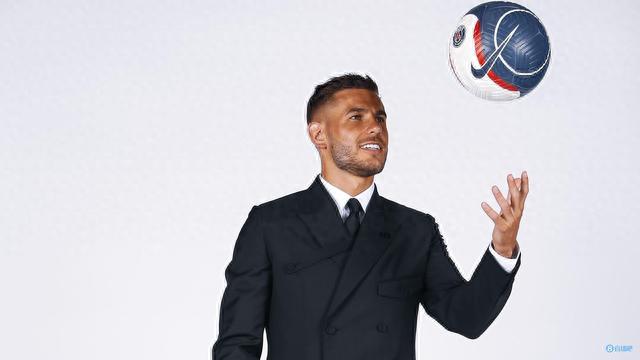 德甲战报：霍诺拉特体毛越位进球被吹，门兴0-0闷平RB莱比锡（德甲速递：霍诺拉特发丝级越位致进球无效，门兴与RB莱比锡互交白卷）