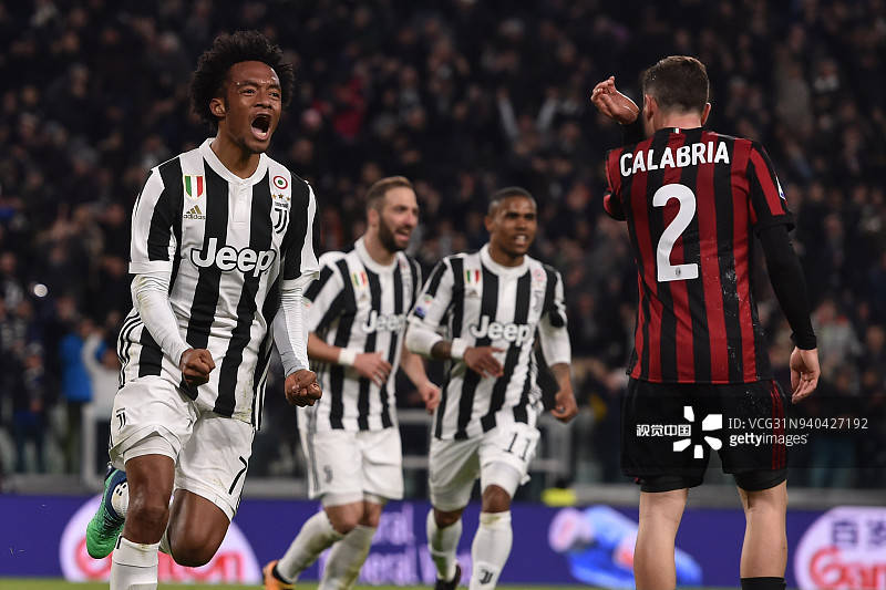 记者：本届世界杯将有半场球员和教练采访，赛前两天开发布会（记者透露：本届世界杯增设半场球员和教练采访，赛前两天举行发布会）